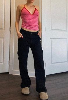 Vintage Y2k era VS pink trendy tank top with lace perfect with low rise jeans for the ultimate y2k aesthetic  model is 5'5 120 lbs for a size reference Y2k Tank Top Outfit, Pink Top Black Pants, Pink Y2k Fashion, Pink Tank Top Outfit, Fall Y2k Outfits, Cute Y2k Outfits, Y2k Fashion Early 2000s, Belly Shirt, Y2k Outfits Aesthetic