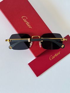 Luxury Elegant Red Sunglasses, Elegant Red Glass Sunglasses, Cartier Glasses Men, Luxury Red Glass Sunglasses, Luxury Red Square Frame Sunglasses, Versace Sunglasses Aesthetic, Pretty Sunglasses, Urban Outfitters Sunglasses, Ootd Women