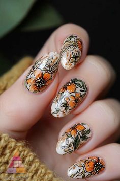 Bring the beauty of nature to your nails with these detailed autumn floral patterns. 🍂 Perfect for Thanksgiving, these designs mix earthy tones with a hint of sparkle. Ready to try it out? Check out more ideas on nailhow.com and save this pin to your collection! Sweater Nails, Nail Oil