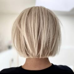 Chin Length Haircuts, Short Bobs, Straight Hair Cuts, 50 Hair, Chin Length Bob, Inverted Bob, Bright Blonde, Shirt Hair