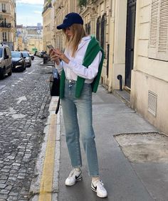 Normcore Outfits, Normcore Fashion, Weekend Looks, Nyc Outfits, City Outfits, Outfit Inspiration Fall, Looks Chic, 가을 패션