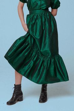 Green Long Skirt For Fall, Green Long Skirt Bottoms For Fall, Green Lined Maxi Skirt For Fall, Green Lined Skirt For Fall, Fall Green Lined Maxi Skirt, Green Tiered Ruffle Maxi Skirt, Green Voluminous Tiered Maxi Skirt, Green Midi Skirt For Fall, Green Flowy Maxi Skirt For Fall