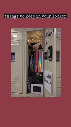 How To Unlock A Locker Lock, What To Put In Your Locker, Locker Themes, Cute Locker Decorations, Locker Stuff, Locker Decorations Diy, Middle School Lockers, Locker Ideas, Locker Organization