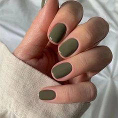 Press On Nails Tips, Short Fake Nails, Short Press On Nails, Nails Tips, Short Square Nails, Short Nails Art, Girls Nails, Stick On Nails