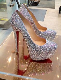 Xv Heels, Strass Shoes, Bling Heels, Fancy Heels, Pretty Heels, Fashion Shoes Heels, Shoes Heels Classy, Cute Shoes Heels, Bling Shoes