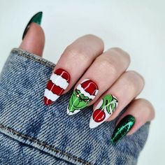 Grinch Nails Acrylic, Grinch Nail Ideas, Grinch Nails Designs, Whoville Sign, Grinch Christmas Nails, Grinch Nail Art, Hoilday Nails, Christmas Nail Designs Acrylic, Grinch Nails