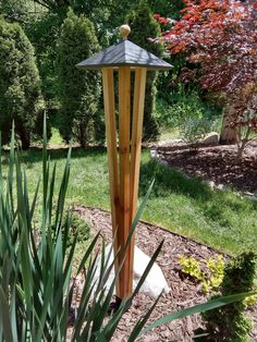 Garden Path Lights, Garden Path Lighting, Japanese Lamps, Crate Furniture Diy, Elevator Design, Public Space Design