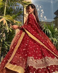 Iqra Aziz Outfits, Brown Colour Dress, Designer Bridal Lehenga Choli, Pakistani Drama, Bridal Dresses Pakistan, Pakistani Dresses Casual