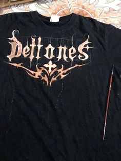 Diy Black Bleach Shirt, Deftones T Shirt Design, Bleached Anime Shirt, Black Sweater Bleach Design, Deftones Bleached Shirt, Diy Deftones Shirt, Vintage Deftones Shirt, Black Shirt With Bleach Design, Bleach Shirt Ideas Y2k