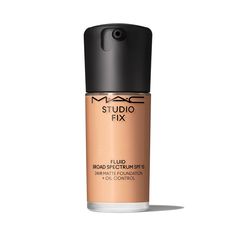 Studio Fix Fluid SPF 15 24HR Matte Foundation + Oil Control Our original matte has been remastered. The iconic 24-hour buildable, breathable foundation you know – and your skin loves – has been Fix-ed and remixed with a soft-matte finish. The NEW good-for-skin formula is infused with 87% skincare ingredients, including sugar kelp extract to control oil along with red algae extract and hyaluronic acid to hydrate skin over time. NEW Pro Fluid Technology™ moves with skin for a natural look and comf Mac Studio Fix Fluid, Foundation With Spf, Skin Undertones, Mac Studio Fix, Mac Studio, Red Algae, Studio Fix, Matte Foundation, Spf 15