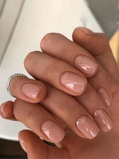 Sheer Tan Nails, 30 Challenge, Bridesmaids Nails, Pedi Ideas, Minimalist Nail, Understated Glamour, Pink Gel, Makijaż Smokey Eye, Short Nail