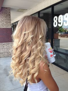 Loose Curls Medium Length Hair Blonde, Blonde Curly Hair, Balayage Blonde, Blonde Curls, Hair Balayage, Long Blonde, Long Blonde Hair