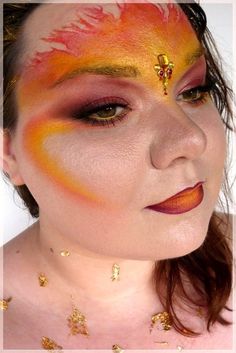 Phönix-Make-up #hair #love #style #beautiful #Makeup #SkinCare #Nails #beauty #eyemakeup #style #eyes #model #MakeupMafia #NaturalBeauty #OrganicBeauty Phoenix Makeup, Bird Makeup, Phoenix Costume, Fire Costume, Fire Makeup, Fire Princess, Queen Halloween Costumes, Animal Cosplay, Run Disney Costumes