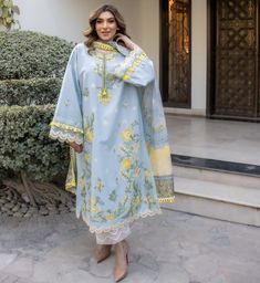 Desi Outfits, Pakistani Formal Dresses, Lace Dress Design, Desi Style, Insta Models, Dress Design, Desi, Beautiful Dresses, Lace Dress