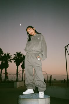 Sooo much love went in to making this sweatsuit, we had to drop a lil heart on our B logo just to show you! Buy this hoodie separate or get the whole fit by pairing with our B Love Sweats We custom made these with a more oversized look, so we recommend sizing down if you prefer your sweatsuits a lil more fitted. Oversized 90's bubble fit Poly cotton fleece blend Model is 5'0" and wearing a size medium Poses In Sweatshirt, Streetwear Fashion Campaign, Luxury Streetwear Women, Selah Clothing, Atlanta Streetwear, Streetwear Editorial, Cool Photoshoot, Hoodie Street Style, Sweatsuit Outfit