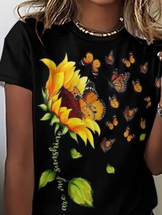 Sunflower Butterfly, Embroidery Patterns Flowers, Patterns Flowers, Hand Embroidery Patterns Flowers, Flowers And Butterflies, Black Art Pictures, Short Sleeve Pattern, Female Clothing, Sunflower Print