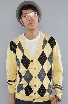 yellow my favorite color Argyle Cardigan, Streetwear Styles, My Favorite Color, Don't Worry, Streetwear Fashion, Favorite Color, Gentleman, My Favorite, Men Sweater