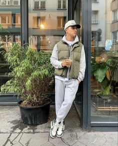 Fall Outfits Men Streetwear, Streetwear Winter Outfits, Winter Streetwear Outfits, Winter Outfits Men Streetwear, Kitchen Decoration Ideas, Mens Fall Outfits, Japan Outfits, Classy Suits