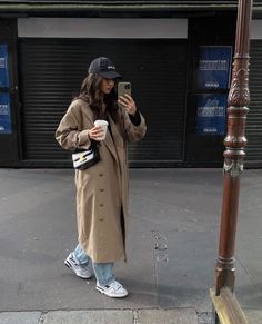 Trench Outfit, 00s Mode, New Balance Outfit, Trench Coat Outfit, Streetwear Mode, Autumn Fits, Paris Mode