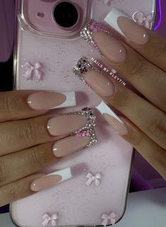 white french and bling Cute Nails Baddie, Acrylic Nail Ideas Square Long, Pink French Tip Bling Nails, Nails Coffin French Tip, Long White French Tip Nails With Rhinestones, Simple Long Nails Ideas, Long White French Tips With Rhinestones, White French Tip Nails With Design Ideas, Hello Kitty French Tip Nails Long