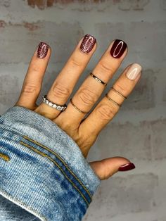 Gel Nail Diy Designs, Cute Fall Natural Nails, Maple Syrup Nails, Fall Color Manicure, Sept 2024 Nails, Fall Nail Colors With Glitter, Short Shellac Nails Fall, Orange Fall Nail Ideas, Fall Nail Designs Autumn Classy Short