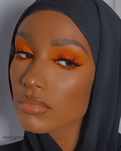 Pop Of Color Makeup Black Women, Eye Makeup Ideas Black Women, Natural Vintage Makeup, Orange Glam Makeup, Orange Makeup Looks Black Women, One Color Eyeshadow Look, Orange Makeup Looks, Makeup 80s, Beyoncé Concert