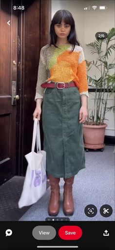 Minimalist Outfits Casual, Trendy Outfits Modest, Eclectic Fashion Style, Eclectic Outfits, Fall And Winter Outfits, Colorful Outfits, Outfits To Copy, Skirts With Boots, Poses References