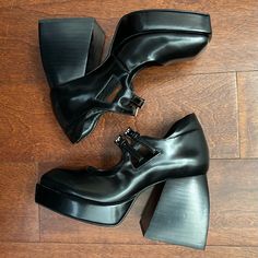 Jeffrey Campbell Corgi Double Strap Mary Jane Platform Pumps Flared Block Heels Double Strap Buckles Squared Toe Black Leather Size 5 Very Good Condition Jeffrey Campbell Shoes, Wednesday Addams, Platform Pumps, Jeffrey Campbell, Black Heels, Shoes Women Heels