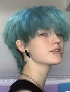 Enby Haircuts, Non Binary Hair, Ftm Haircuts, Non Binary Haircuts, Androgynous Hair, Short Grunge Hair, Hair Inspiration Short, Shot Hair Styles