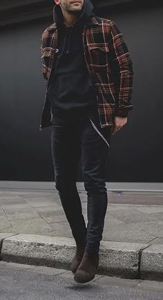 Mens Clothing Styles Formal, Man Street Style, Mens Fall Outfits, Denim Pullover, Vans Converse, Denim Shirt With Jeans, Mens Casual Outfits Summer, Stylish Men Casual, Fall Outfits Men