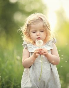 "Un rincón del Paraíso" - Irina Sapronova Photography Toddler Girl Photoshooting, Fun Toddler Photoshoot Ideas, 2nd Birthday Photo Shoot Ideas Outdoor, Toddler Girl Photoshooting Ideas, Kids Spring Photoshoot, Toddler Outdoor Photoshoot, Kids Picture Ideas, Kid Photoshoot Ideas, Kids Photoshoot Ideas