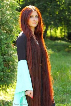 Save time in the morning with these quick and easy hairstyles. Red Hair Woman, Beautiful Red Hair, Red Heads, Long Red Hair