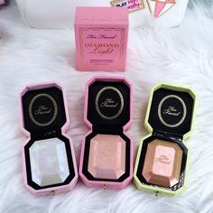 To Faced Highlighter, Too Face Highliter, Too Faced Highlighter Diamond, Too Face Makeup, Two Faced Highlighter, Too Faced Makeup Products, Too Faced Aesthetic, Highlighter Products, Pretty Makeup Products