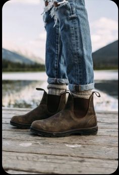 Blundstone Boots Women, Canadian National Parks, Blundstone Boots, Granola Girl, Women Outfit, Outfit Casual, In The Mountains, Autumn Winter Fashion