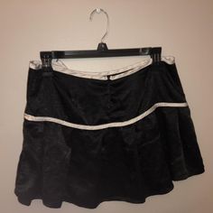 black & white mini skirt with bows

fits like s/m White Mini Skirt, Cute Skirts, Women's Skirt, Womens Bottoms, Mini Skirt, Forever 21, Womens Skirt, Mini Skirts, Women Accessories