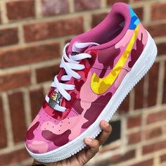 Shoe Customs, Air Force Outfit, Graffiti Shoes, Shoe Painting, Custom Sneakers Nike, Custom Shoes Men, Nike Shoes Air Force