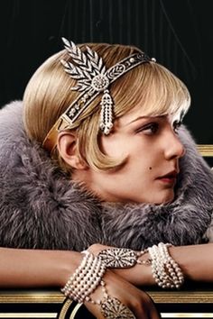 Daisy Great Gatsby, 20’s Fashion, Bracelet With Ring, Gatsby Jewelry, Short Bob Styles, Diamonds Bracelet