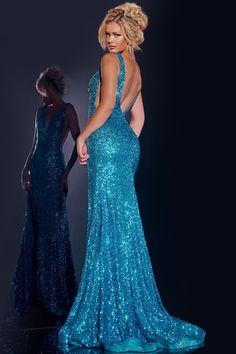 Jovani 43725 Spring 2025 evening collection dress. Hoco Court, Turquoise Prom Dresses, Pastel Prom Dress, Plus Prom Dresses, Classic Prom Dress, Prom Dress Trends, Neutral Dresses, Corset Styles, Red Quinceanera Dresses