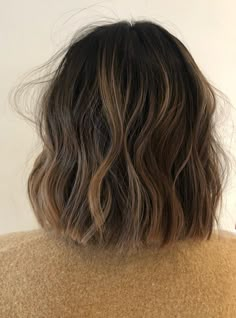 Hair Adviser, Shoulder Length Hair Cuts, Wavy Bobs, Penteado Cabelo Curto, Natural Hair Color, Brunette Hair