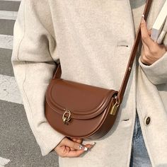 leather handbags women
small purses and handbags Brown Crossbody Bag, Girly Bags, Elegant Bags, Brown Crossbody, Stylish Handbags, Elegante Casual