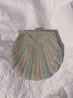 Vintage Rainbow Pastel Color Beaded Shell Evening Bag, Soft Baby Colors Sparkly Iridescent Hand-beaded Clam Party Clutch Bag - Etsy No Ordinary Girl, Beaded Shell, Rainbow Pastel, Party Clutch, Vintage Rainbow, Baby Colors, Pretty Bags, Soft Baby, Beaded Bags