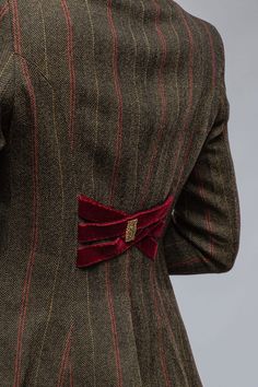 Wool tweed w/ silk velvet under cuffs, on collar, pocket trim, and criss-cross back detail Decorative brass metal buttons Fit is true to size. Model wears size 38 Made in Spain Tweed Aesthetic, Winter Clothing Ideas, Decorating Clothes, Coat Details, Tweed Fashion, Wool Suits, Sewing Details, Upcycled Dress, Chanel Tweed