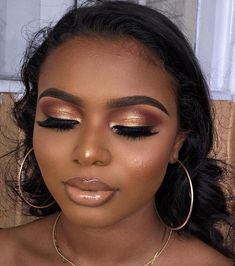 Make Up Gold, Gold Eye Makeup, Black Women Makeup, Gold Makeup, Black Makeup