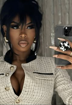 Femininity Aesthetic, Aesthetic Tips, Sultry Makeup, Skin Aesthetics, Brown Skin Makeup, Luxury Lifestyle Women, Model Looks, Black Femininity, Outfit Check