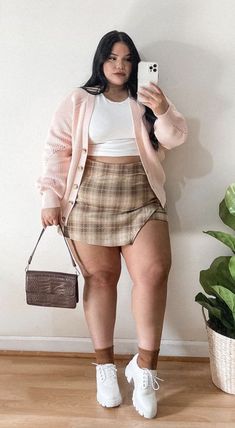 Plus Size Aesthetic Outfits, Plus Size Baddie Outfits, Ootd Instagram, Chubby Fashion, Look Plus Size, Aesthetic Outfit Ideas, Outfit Trends, Moda Plus