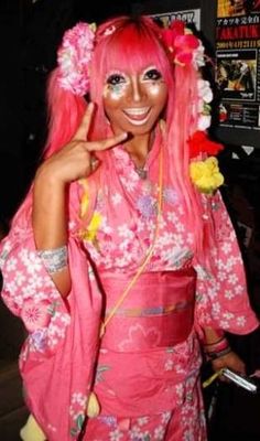 Ganguro Girl, Gyaru Aesthetic, Hime Gyaru, Japanese Makeup, Gyaru Fashion, Tokyo Fashion, Beauty Standards, Japanese Street Fashion, J Fashion