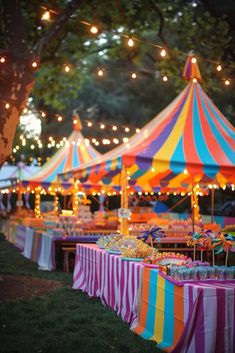 Funfair Themed Party, Carnival Tent Decorations, Family Fun Day Decorations, Carnival Decor Ideas, Fun Fair Themed Party, Festival Entertainment Ideas, Carnaval Party Decoration, Carnival Ideas For Kids, Kids Festival Party Ideas