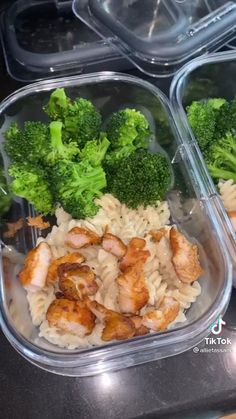 Chicken and pasta meal prep Pasta Meal Prep, Protein Meal Prep, Low Calorie High Protein, Chicken And Pasta, High Protein Meal, High Protein Meal Prep, Weight Watchers Chicken Recipes, Protein Meal, Sunday Meal Prep