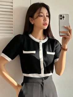 DAZY Chaleco de punto ribete en contraste de punto de malla sin camiseta | SHEIN USA Aesthetic Korean Outfits, Tweed Outfit, Work Outfit Inspiration, Blouse Casual Fashion, Korean Casual Outfits, Fashion Tops Blouse, Shein Outfits, Estilo Preppy, Korean Fashion Dress