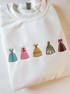 Channel Your Inner Disney Princess Wearing this Sweatshirt - Fashion - Disney Cricut Shirts, Disney Embroidery Designs, Disney Trip Outfits, Cute Disney Outfits, Disney Merch, Disney World Outfits, Disney Embroidery, Disney Etsy, Disney Gift